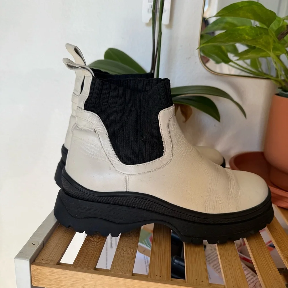 STAUD Bow Lug Sole Sock Ankle Boots CHUNKY LUG SOLE WHITE BLACK 38 ~ 8
